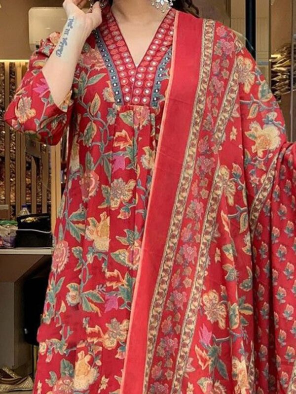 Red Floral Printed Cotton Blend Kurta, Pant & Dupatta Set
