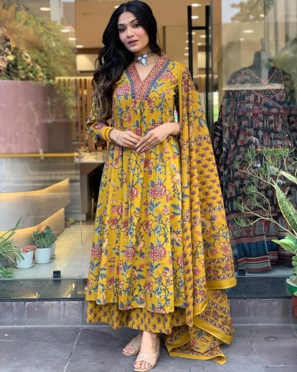 Yellow Floral Printed Cotton Blend Kurta, Pant & Dupatta Set