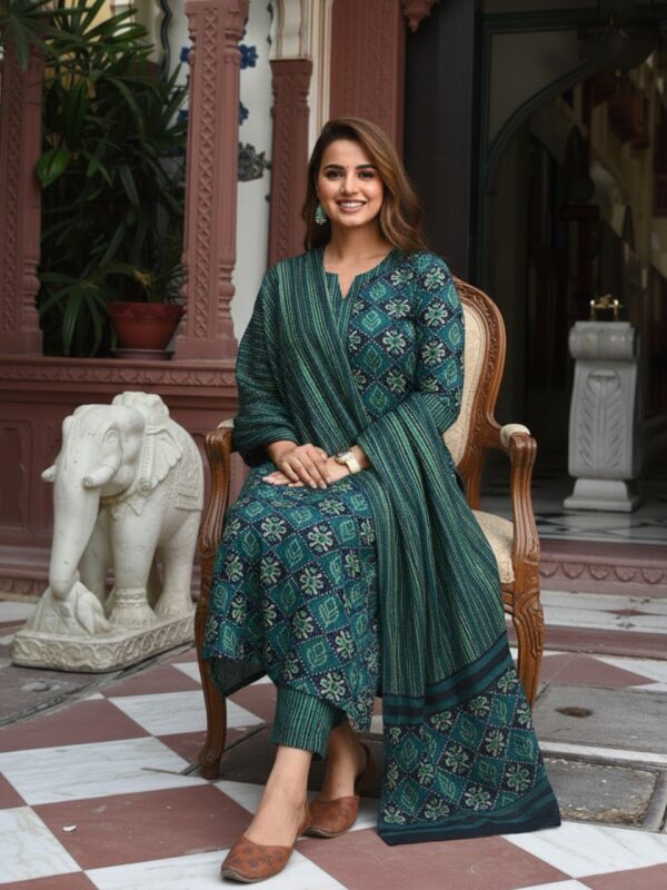 Latest Printed Kurtis Pant With Dupatta